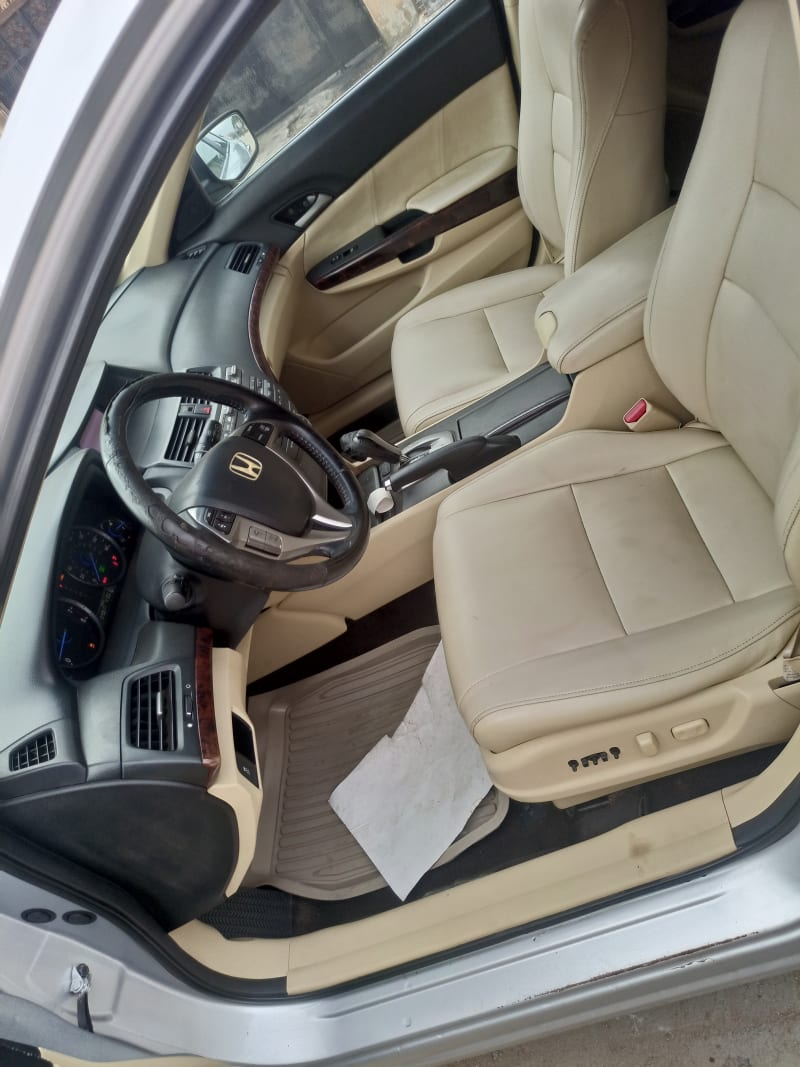 HONDA HONDA HR-V HR-V 1.8 Elegance CVT Oshodi-Isolo