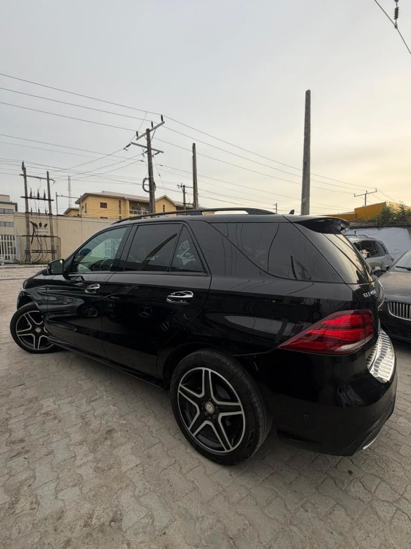 MERCEDES-BENZ MERCEDES-BENZ GLE GLE 400 4MATIC 9G-Tronic Lagos Island