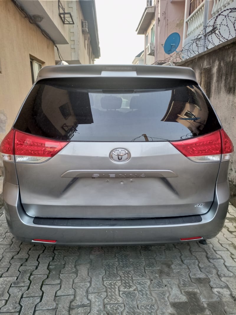 TOYOTA TOYOTA Sienna XLE Oshodi-Isolo