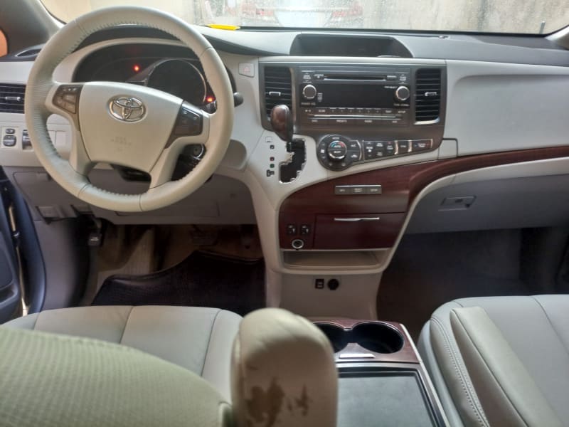 TOYOTA TOYOTA Sienna XLE Oshodi-Isolo