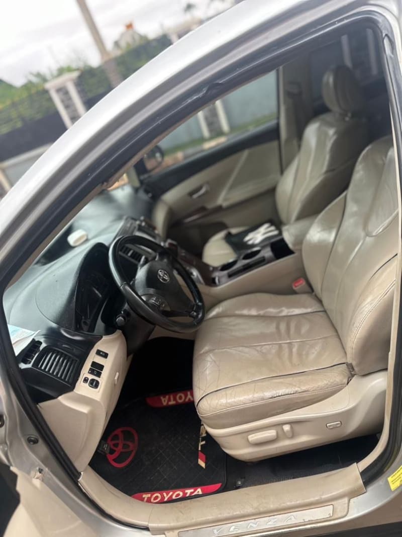 TOYOTA TOYOTA VENZA XLE Oshodi-Isolo