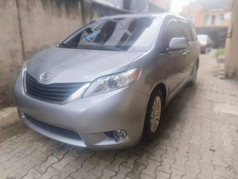 TOYOTA TOYOTA Sienna XLE Oshodi-Isolo