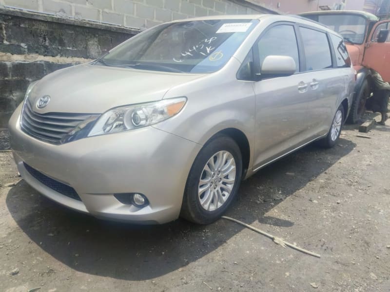 TOYOTA TOYOTA Sienna XLE Oshodi-Isolo