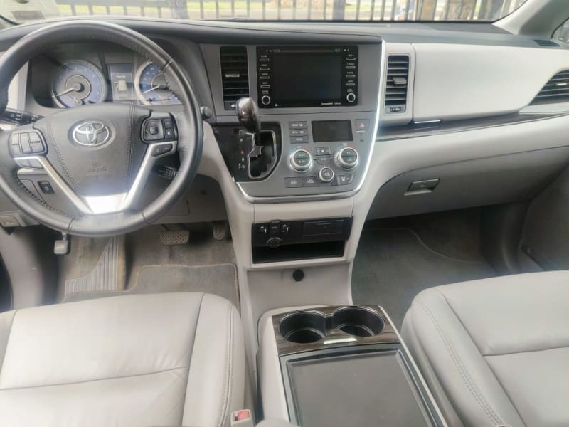 TOYOTA TOYOTA Sienna XLE Oshodi-Isolo