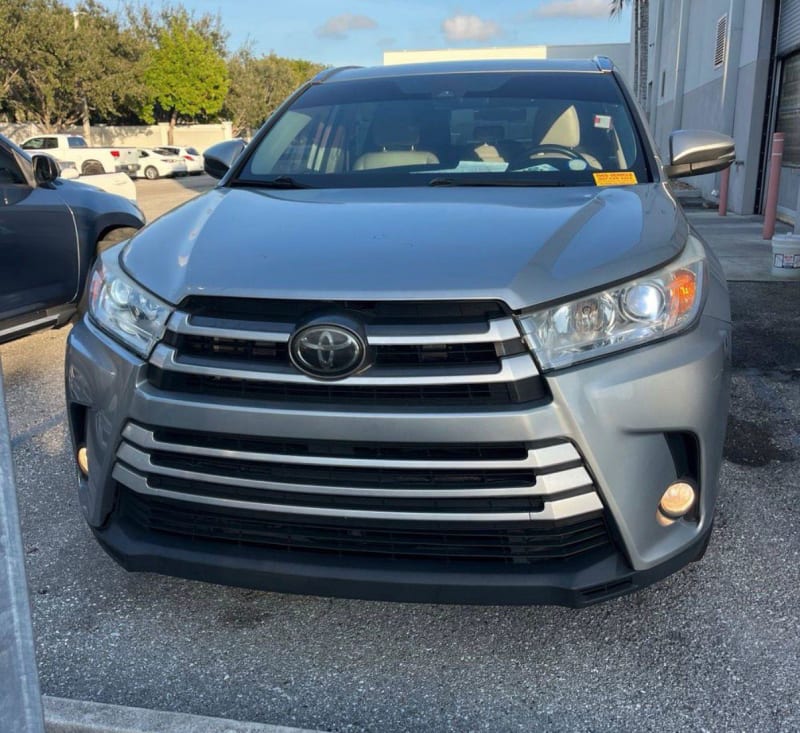 2018 TOYOTA Toyota Highlander XLE