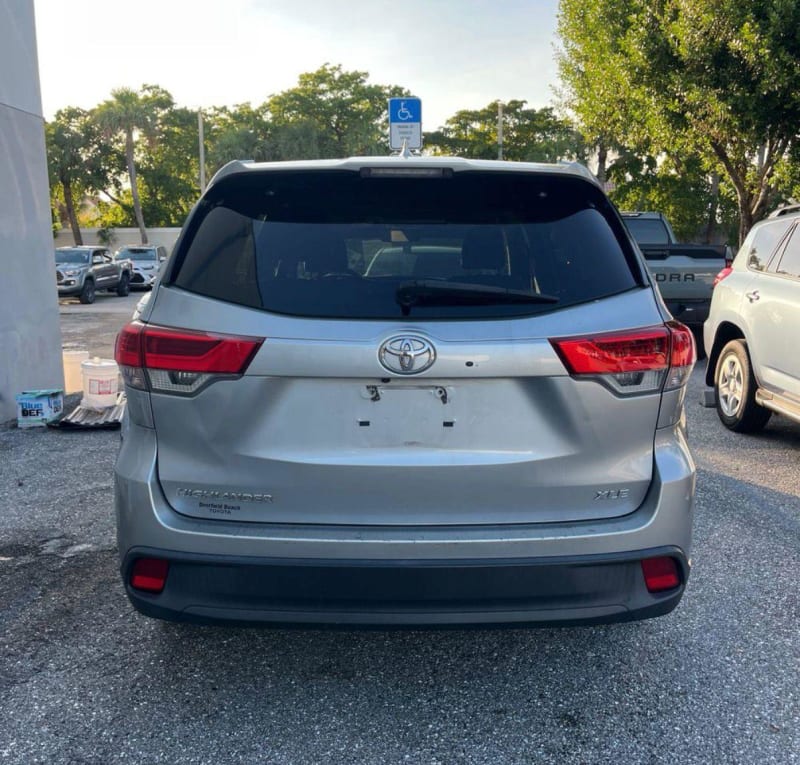 TOYOTA Toyota Highlander XLE Oshodi-Isolo