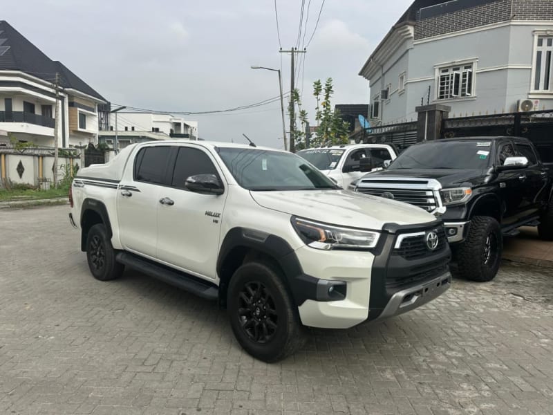 2022 TOYOTA TOYOTA Hilux Hilux Adventure