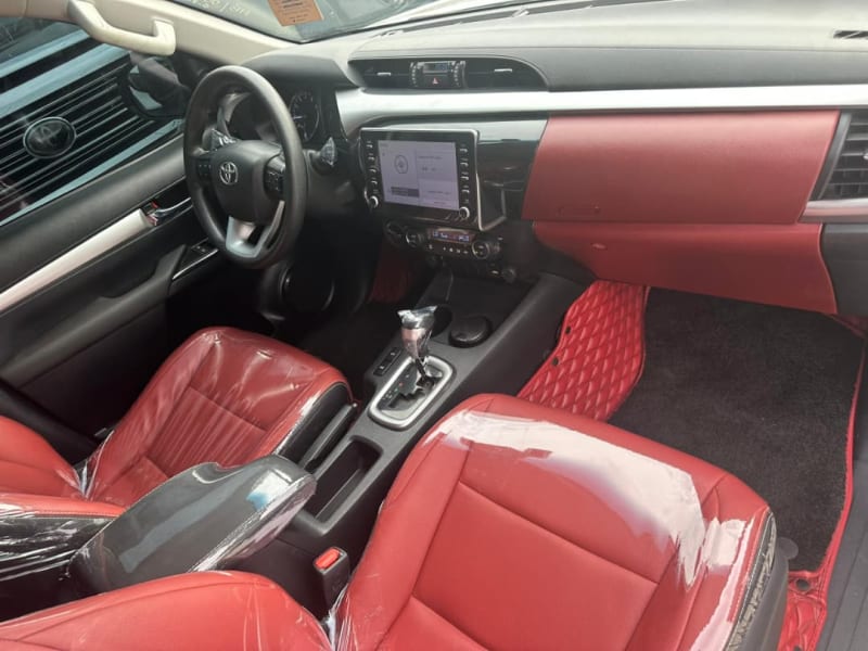 TOYOTA TOYOTA Hilux Hilux Adventure Lagos Island