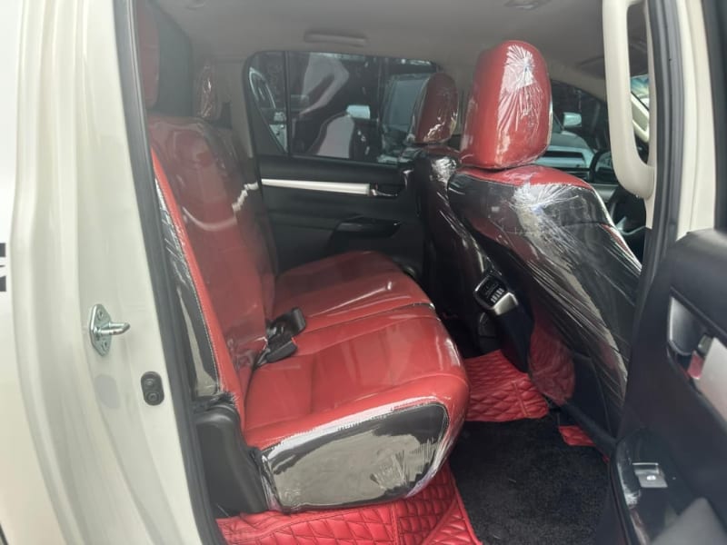 TOYOTA TOYOTA Hilux Hilux Adventure Lagos Island