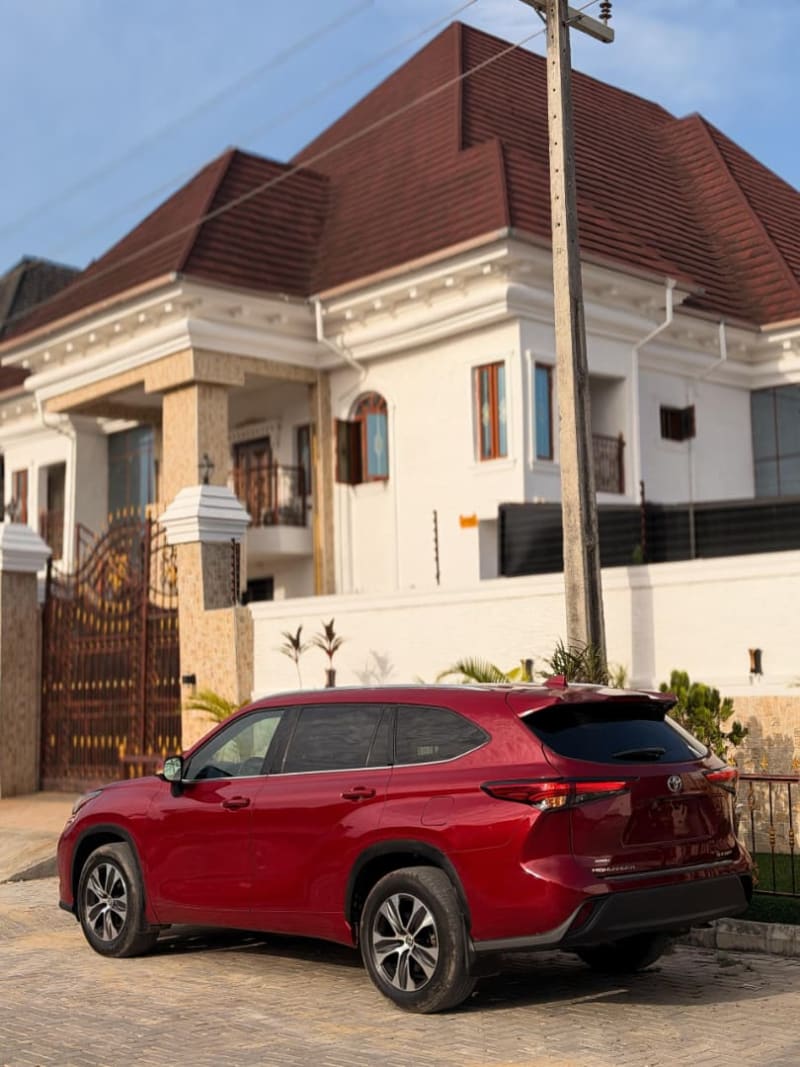 TOYOTA Toyota Highlander XLE Lagos Island