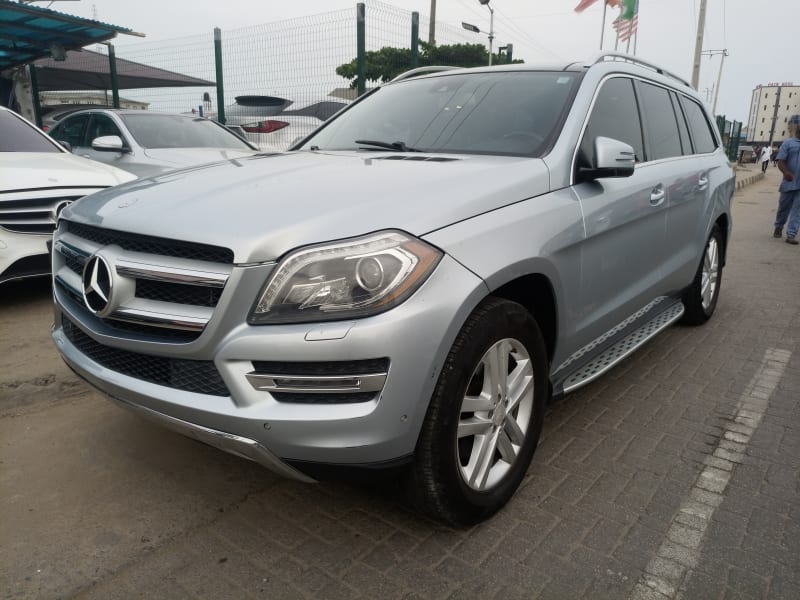 MERCEDES-BENZ MERCEDES-BENZ GL-Class GL 500 4x4 7-sp AT MY09 Oshodi-Isolo