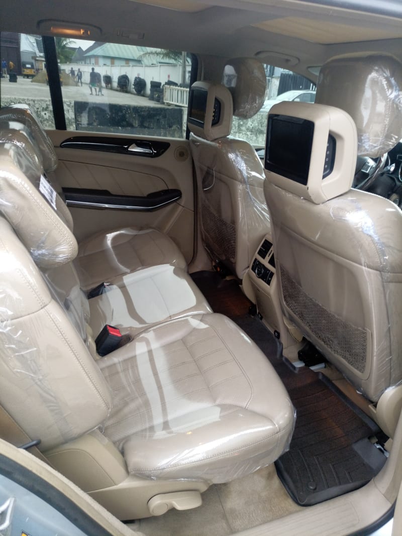 MERCEDES-BENZ MERCEDES-BENZ GL-Class GL 500 4x4 7-sp AT MY09 Oshodi-Isolo