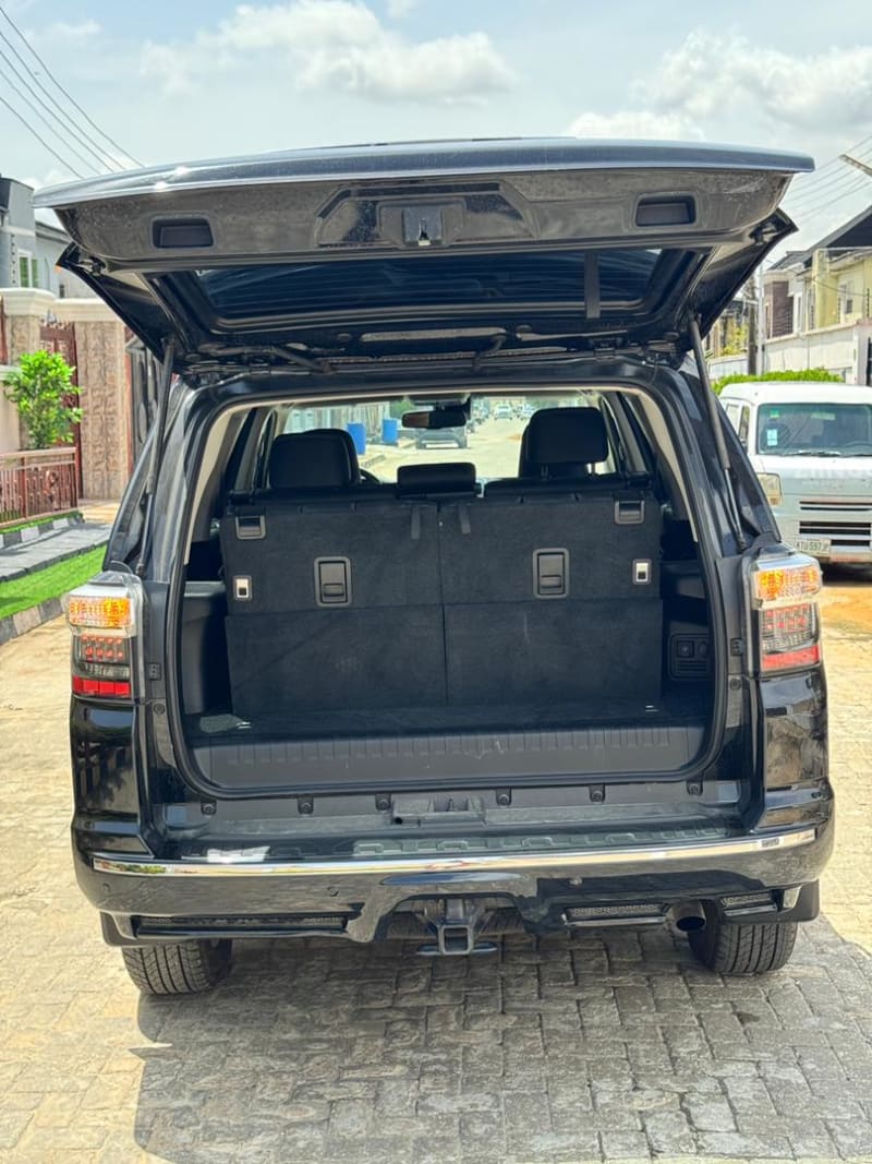 TOYOTA TOYOTA Fortuner Fortuner 2.8 GD-6 VX Bi-Tone 4x4 Dsl AT Oshodi-Isolo