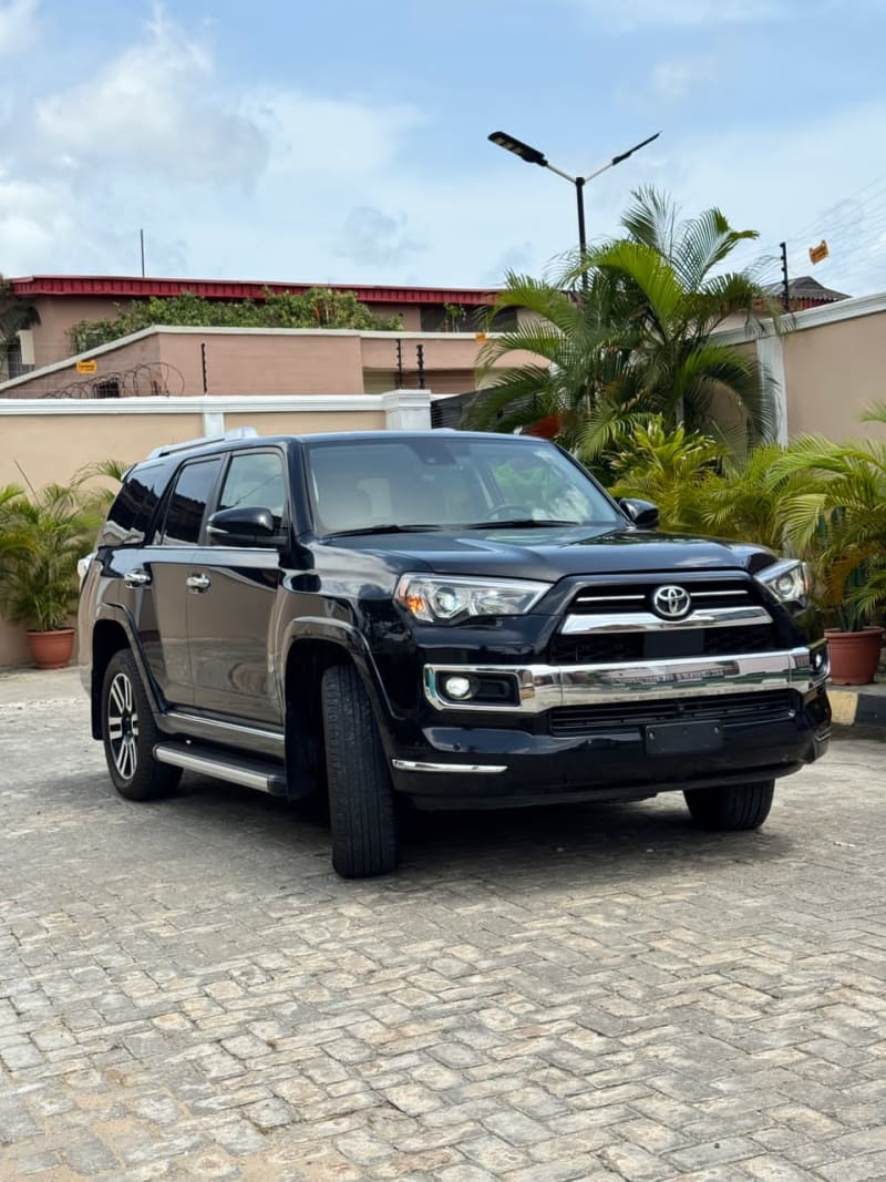 TOYOTA TOYOTA Fortuner Fortuner 2.8 GD-6 VX Bi-Tone 4x4 Dsl AT Oshodi-Isolo