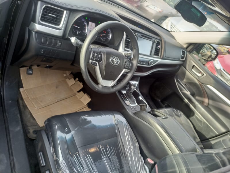 TOYOTA Toyota Highlander XLE Oshodi-Isolo