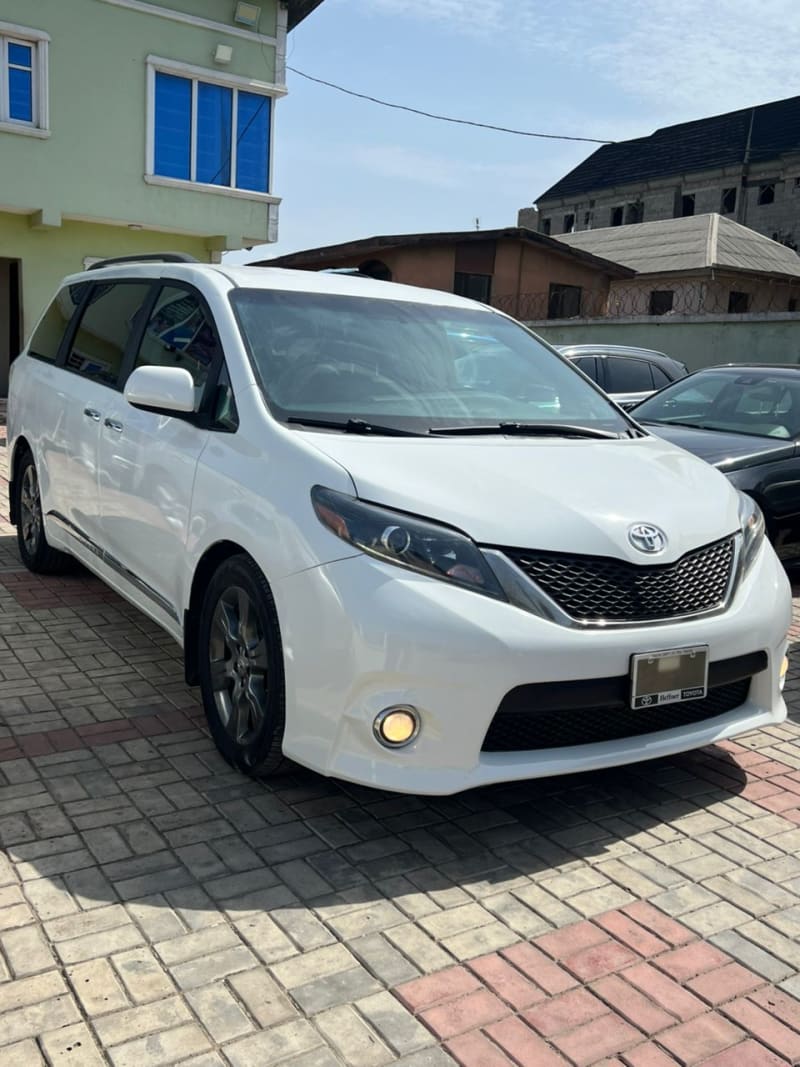 TOYOTA TOYOTA Sienna Limited Amuwo-Odofin