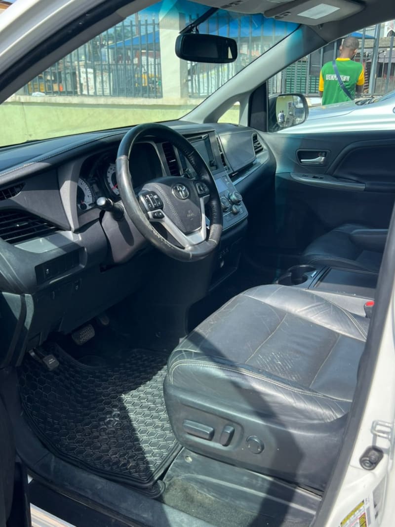 TOYOTA TOYOTA Sienna Limited Amuwo-Odofin