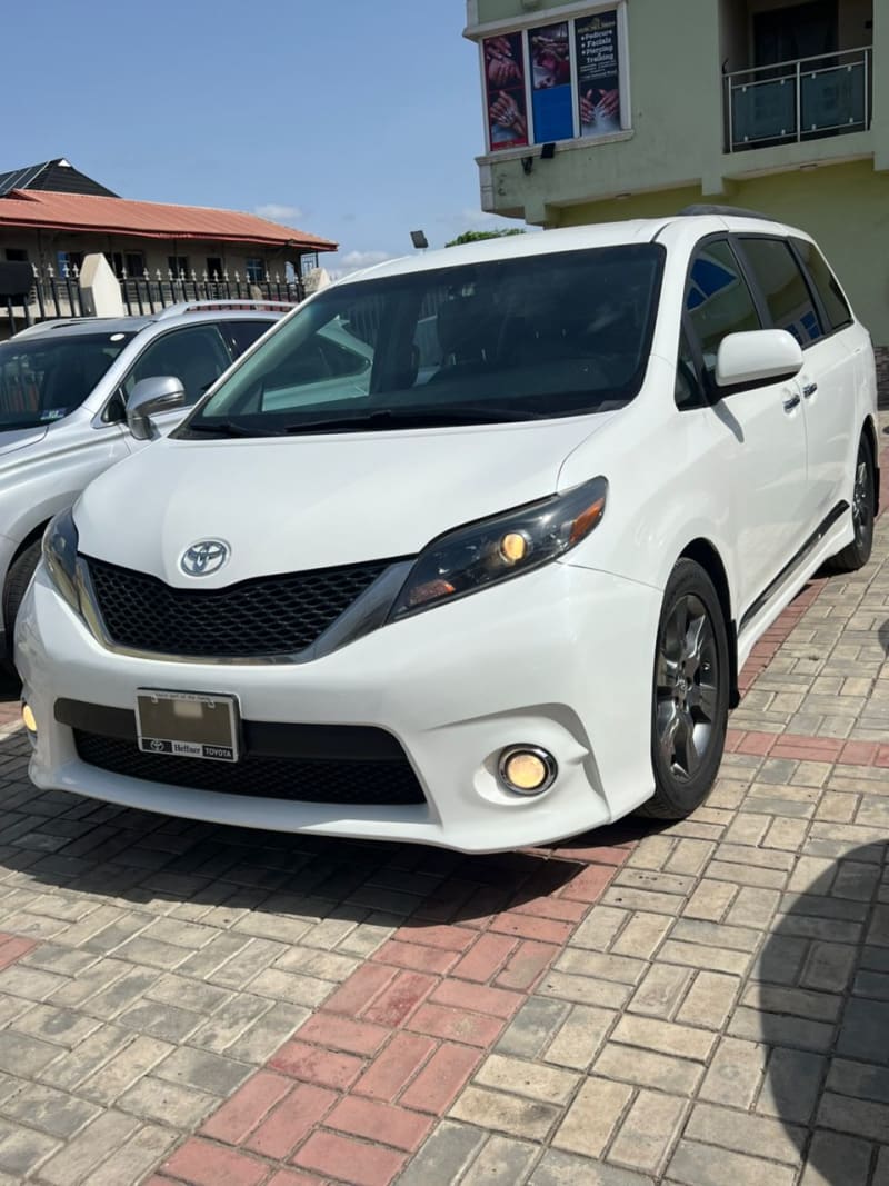 TOYOTA TOYOTA Sienna Limited Amuwo-Odofin