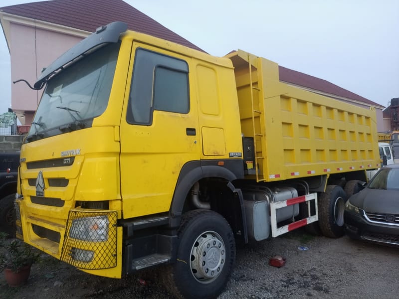 SINOTRUK SINOTRUK XHV 64.300 6x4 EU2 Tipper 15M3 Oshodi-Isolo