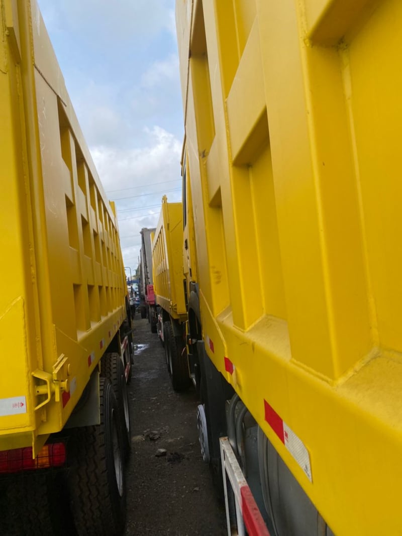 SINOTRUK SINOTRUK XHV 64.300 6x4 EU2 Tipper 15M3 Oshodi-Isolo