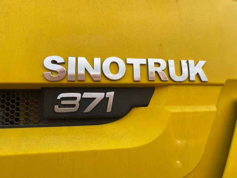 SINOTRUK SINOTRUK XHV 64.300 6x4 EU2 Tipper 15M3 Oshodi-Isolo