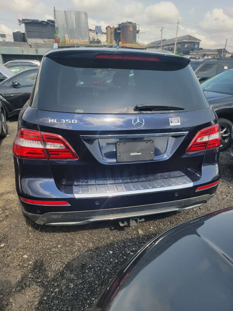 MERCEDES-BENZ MERCEDES-BENZ M-Class ML 350 4x4 AT Oshodi-Isolo