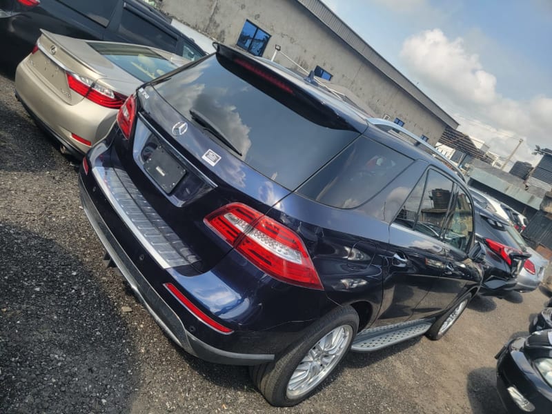 MERCEDES-BENZ MERCEDES-BENZ M-Class ML 350 4x4 AT Oshodi-Isolo