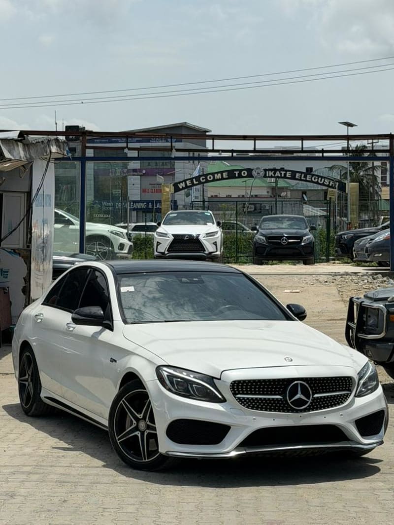 2016 MERCEDES-BENZ MERCEDES-BENZ AMG C AMG C 43 AMG Line 4MATIC 9G-Tronic