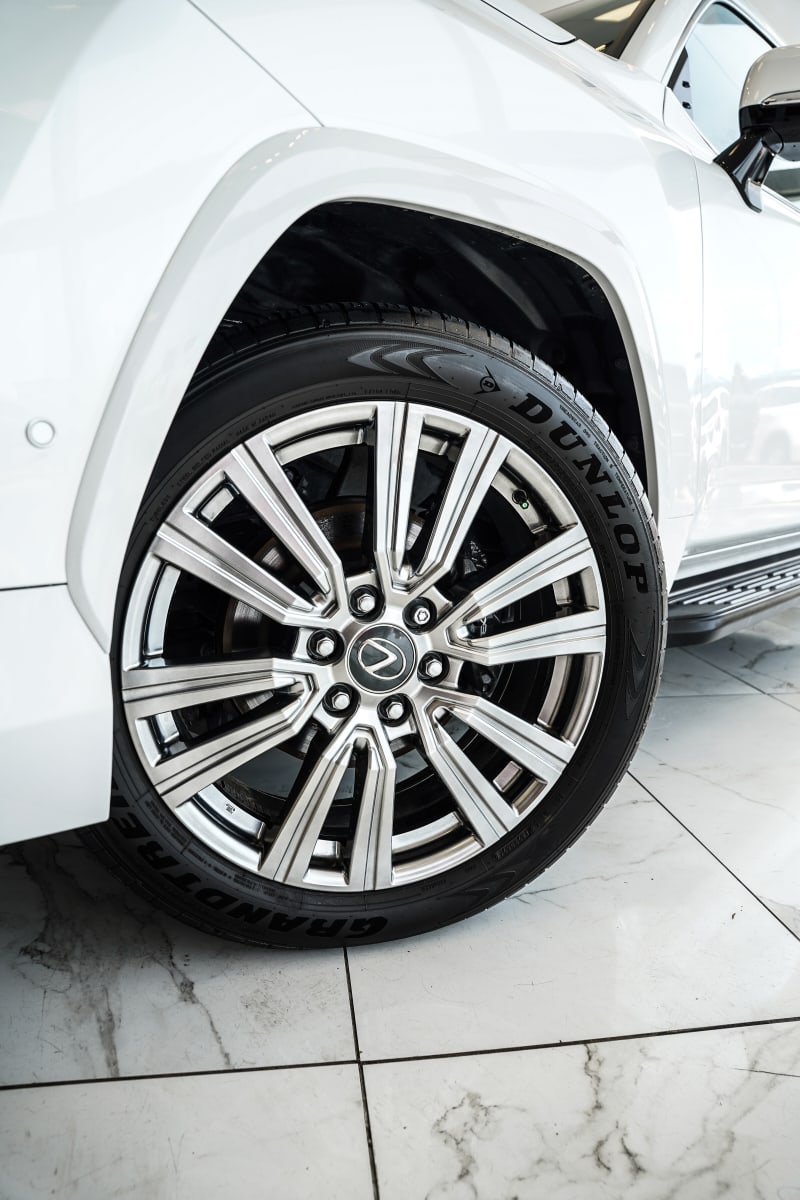 LEXUS LEXUS LX 700h Ultra Luxury Eti Osa