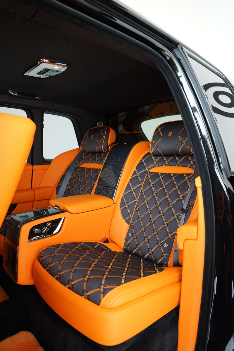 ROLLS-ROYCE RR Cullinan Cullinan 6.8T Black Badge V12 AWD AT Eti Osa