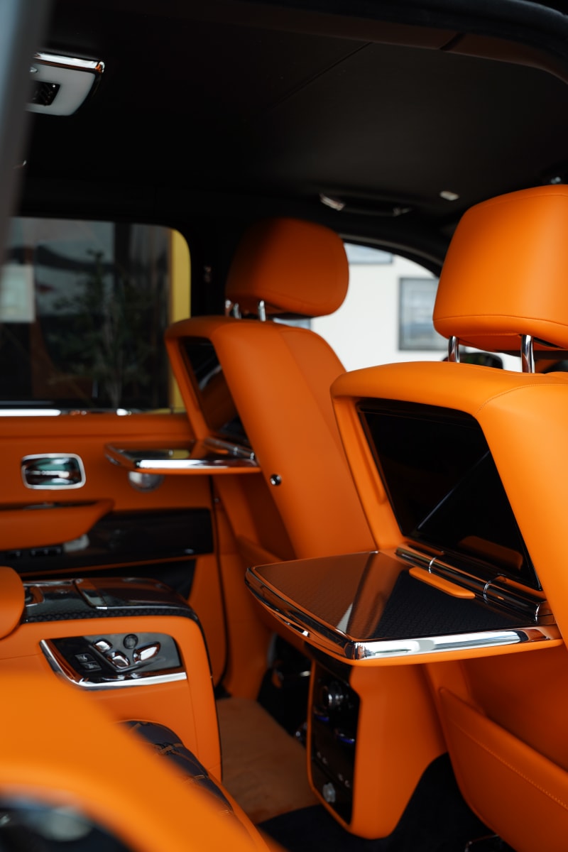ROLLS-ROYCE RR Cullinan Cullinan 6.8T Black Badge V12 AWD AT Eti Osa