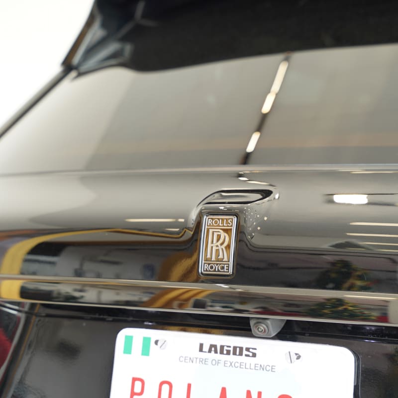 ROLLS-ROYCE RR Cullinan Cullinan 6.8T Black Badge V12 AWD AT Eti Osa