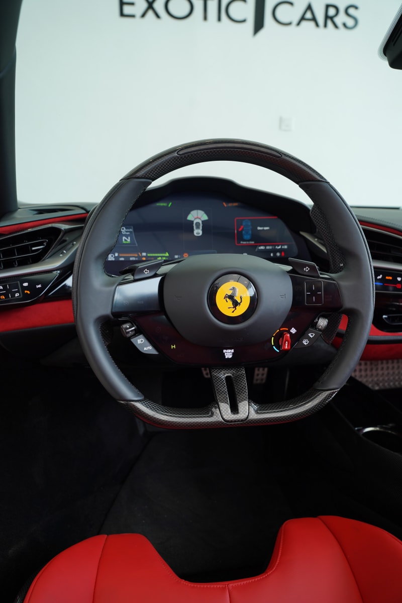 FERRARI FERRARI SF90 SF90 Spider V8 AWD PHEV Coupe AT Eti Osa