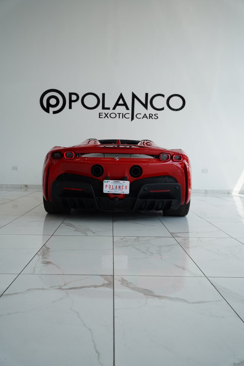 FERRARI FERRARI SF90 SF90 Spider V8 AWD PHEV Coupe AT Eti Osa