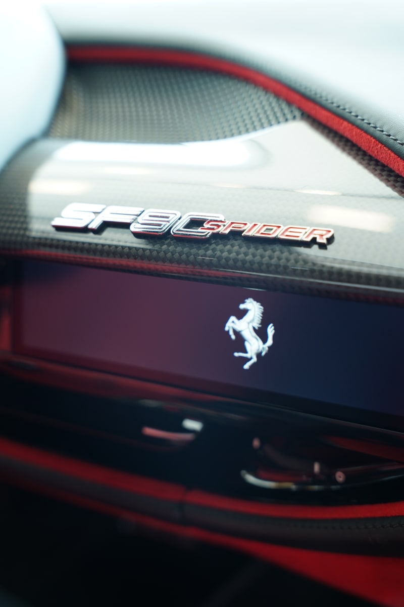 FERRARI FERRARI SF90 SF90 Spider V8 AWD PHEV Coupe AT Eti Osa