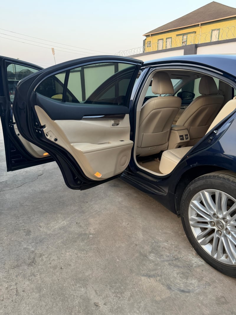LEXUS LEXUS ES 350 Luxury Ibadan North-East