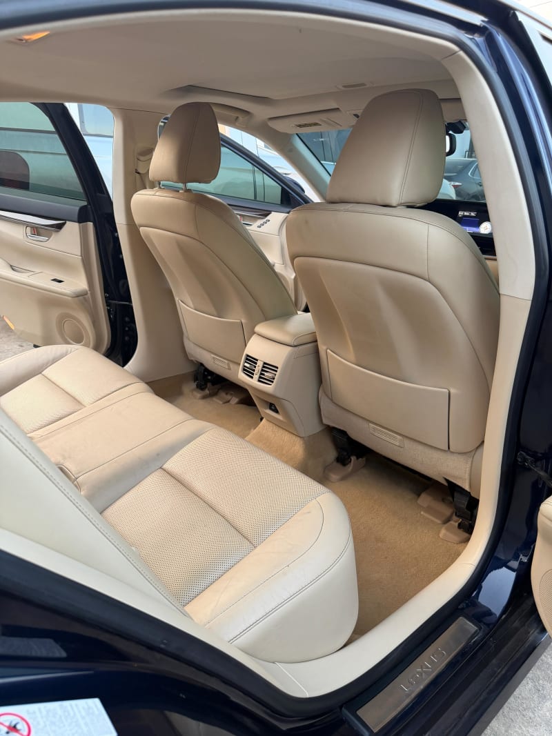 LEXUS LEXUS ES 350 Luxury Ibadan North-East