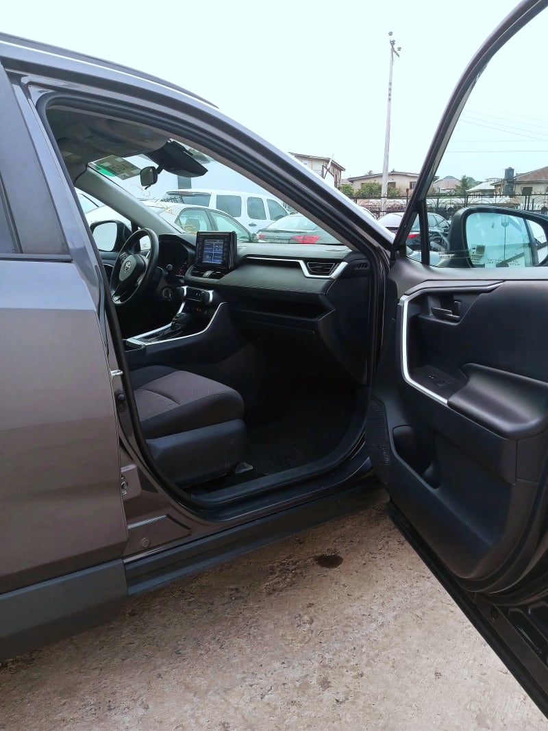 TOYOTA Toyota RAV4 LE Ibadan North