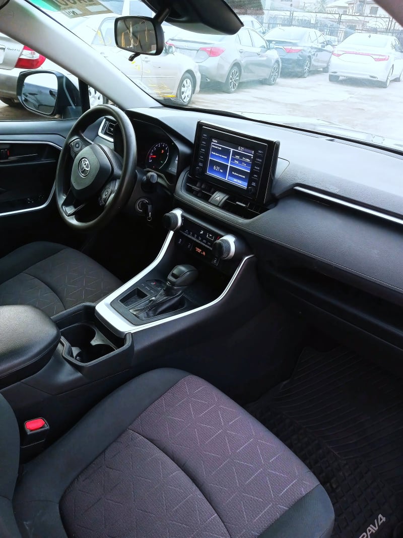TOYOTA Toyota RAV4 LE Ibadan North