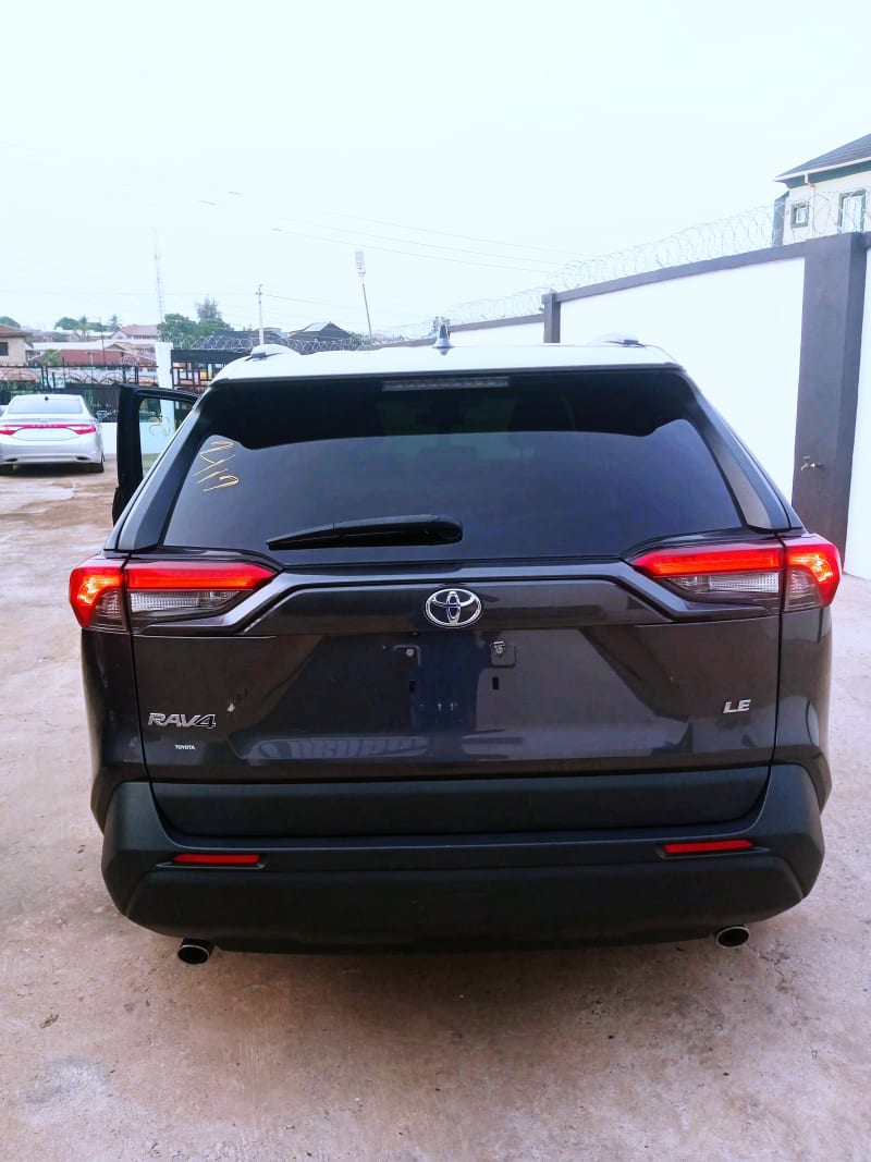 TOYOTA Toyota RAV4 LE Ibadan North