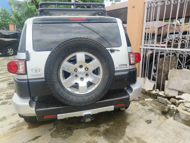 TOYOTA TOYOTA FJ Cruiser FJ Cruiser 4.0 4x4 Desert Cruiser AT Oshodi-Isolo