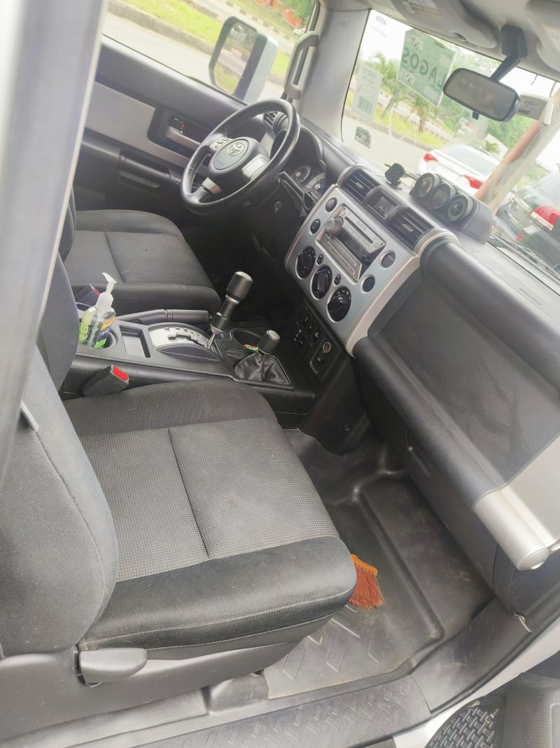 TOYOTA TOYOTA FJ Cruiser FJ Cruiser 4.0 4x4 Desert Cruiser AT Oshodi-Isolo