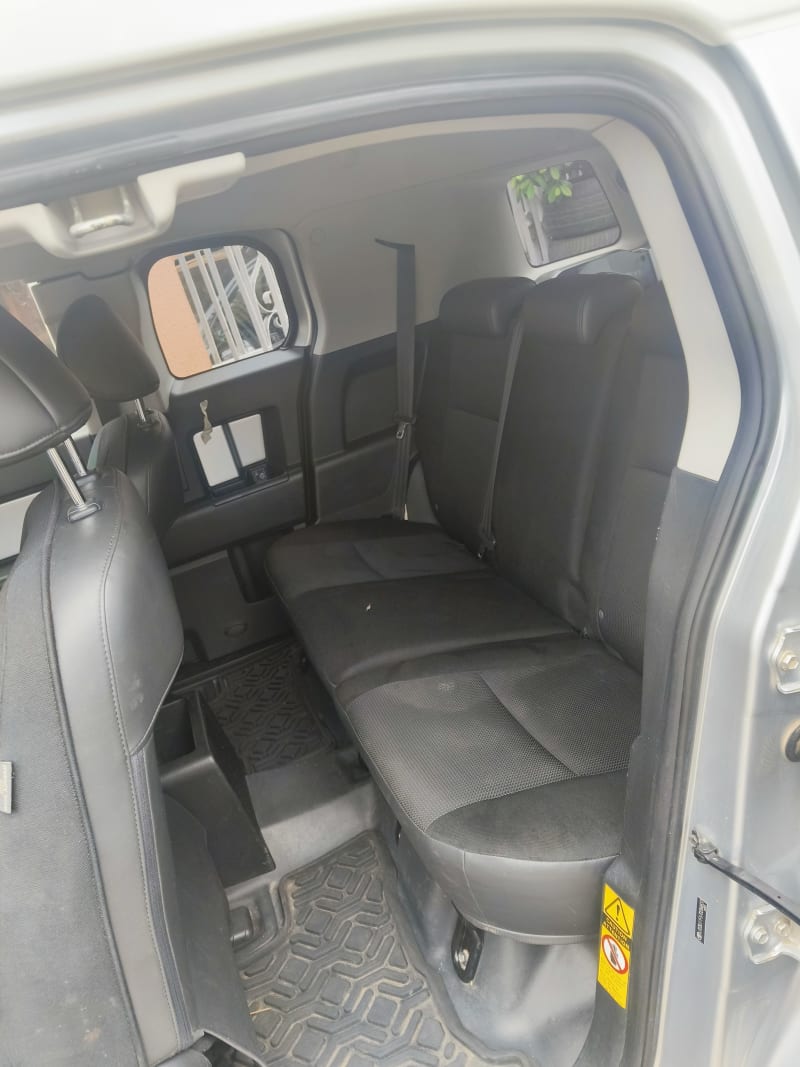 TOYOTA TOYOTA FJ Cruiser FJ Cruiser 4.0 4x4 Desert Cruiser AT Oshodi-Isolo