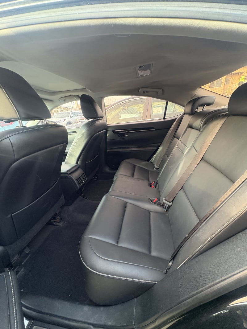 LEXUS ES 350 Base Oshodi-Isolo
