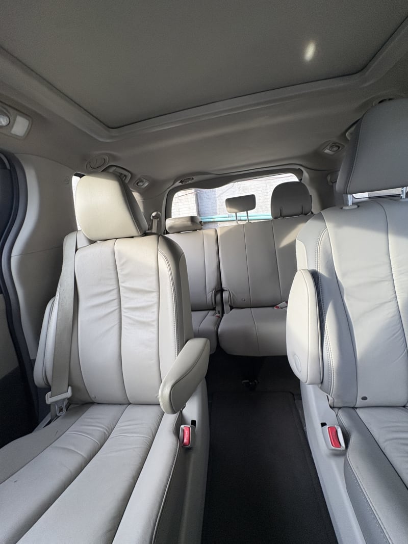 TOYOTA Sienna XLE Oshodi-Isolo