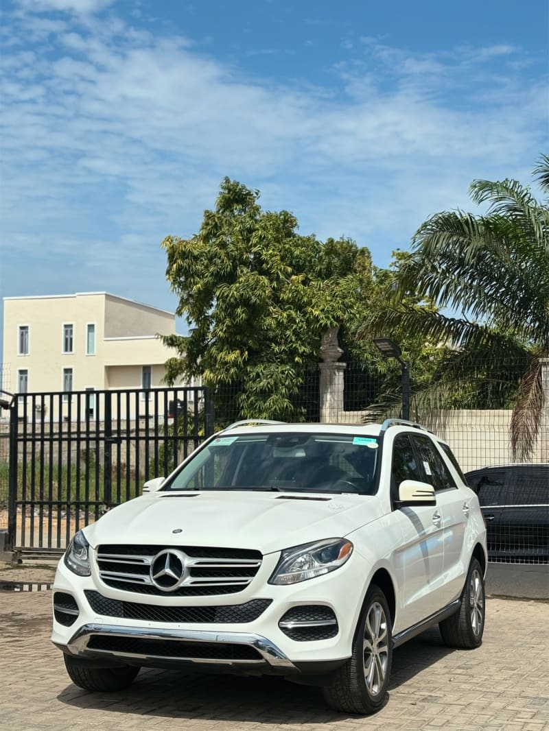 MERCEDES-BENZ MERCEDES-BENZ GLE GLE 250d AMG Line Dsl 4MATIC 9G-Tronic Eti Osa
