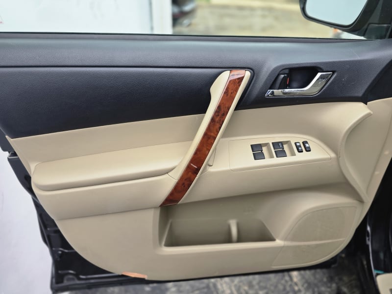 TOYOTA Highlander Limited Oshodi-Isolo