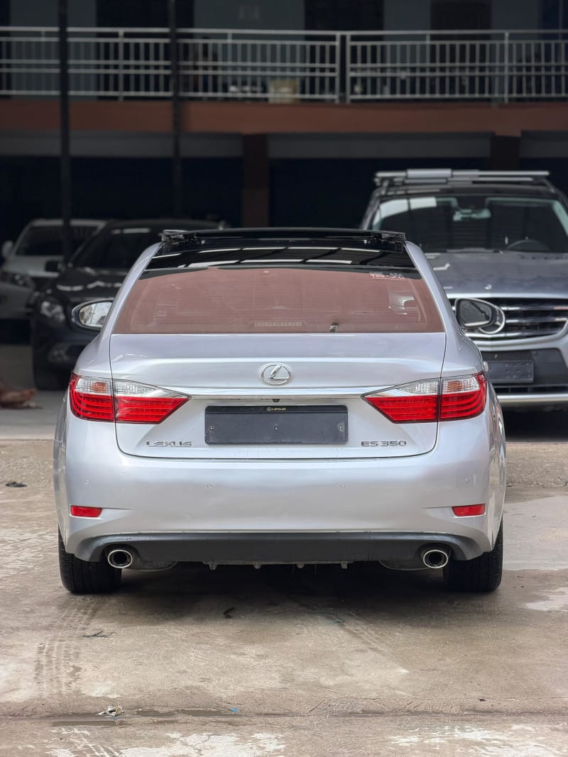 LEXUS ES 350 Base Ojo