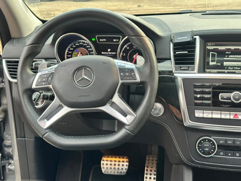 MERCEDES-BENZ M-Class ML 500 V8 4x4 7-sp G-Tronic Ojo