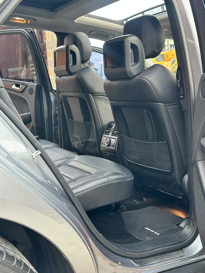 MERCEDES-BENZ M-Class ML 500 V8 4x4 7-sp G-Tronic Ojo